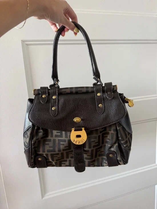 Authentic Vintage Fendi Brown Zucca Canvas and Leather Shoulder Bag - Picture 1 of 11